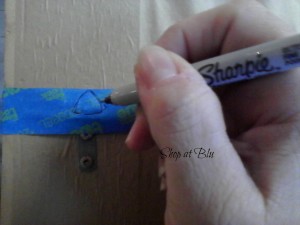 Shop-at-blu-the-blue-building-how-to-hang-a-picture-trace-hooks