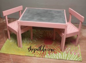 Children’s Table and Chairs Makeover
