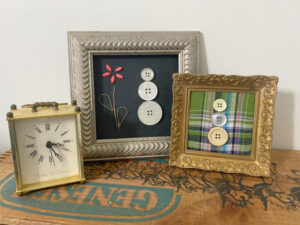 shopatblu vintage button art