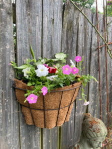 shopatblu the blue building antiques diy garden hanging planter fence